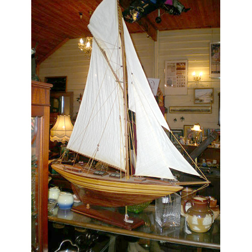 Pond Yacht